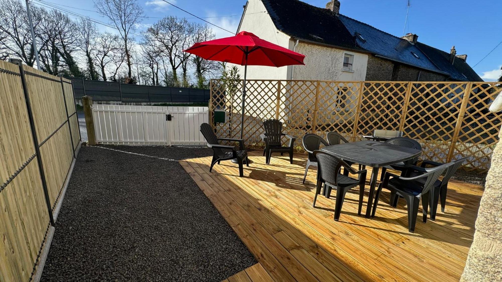 Petite Maison En Pierre Au Pied De La Voie Verte Ploërmel Exterior foto